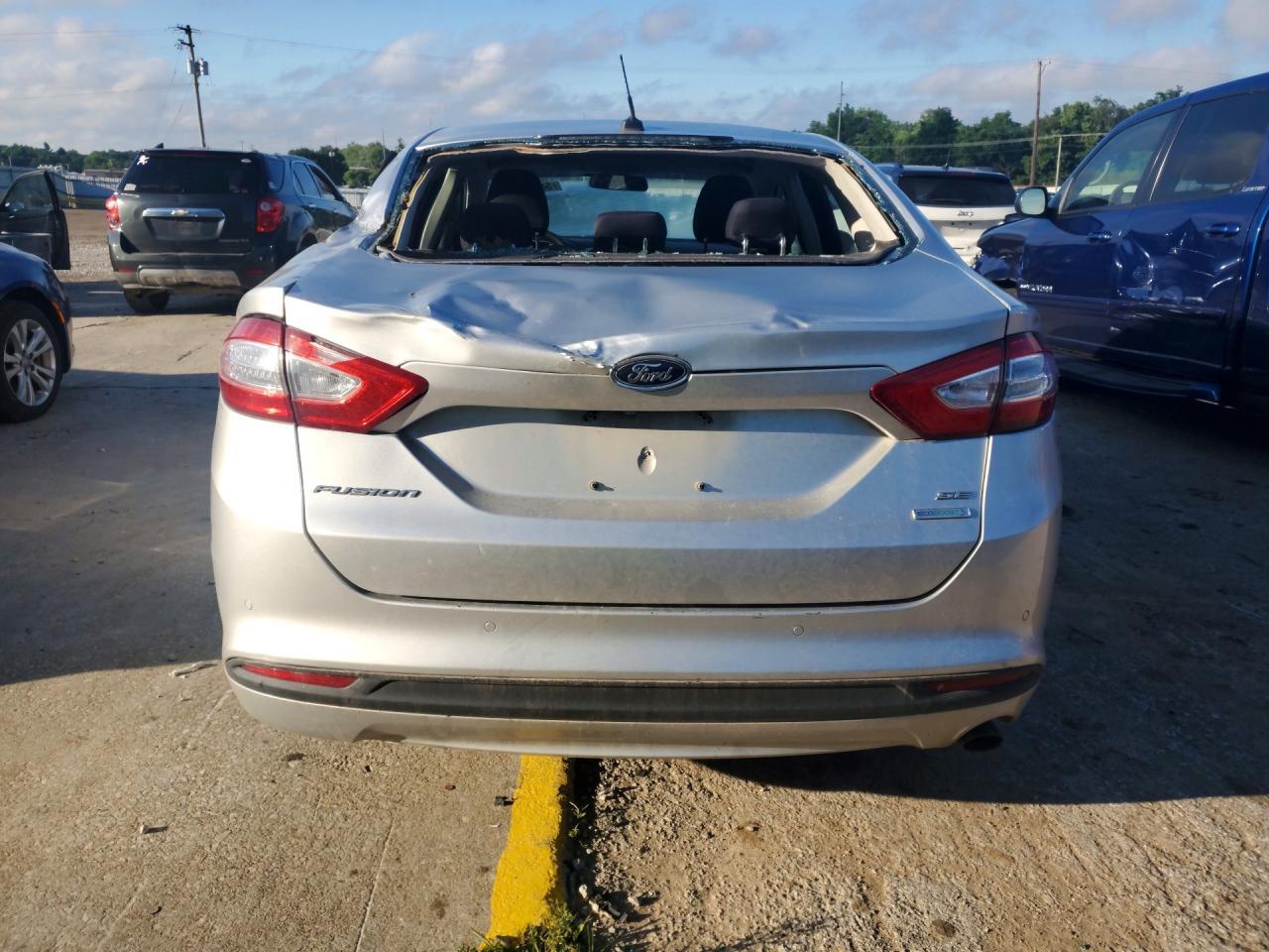 2016 FORD FUSION SE — Фото 6 из 12