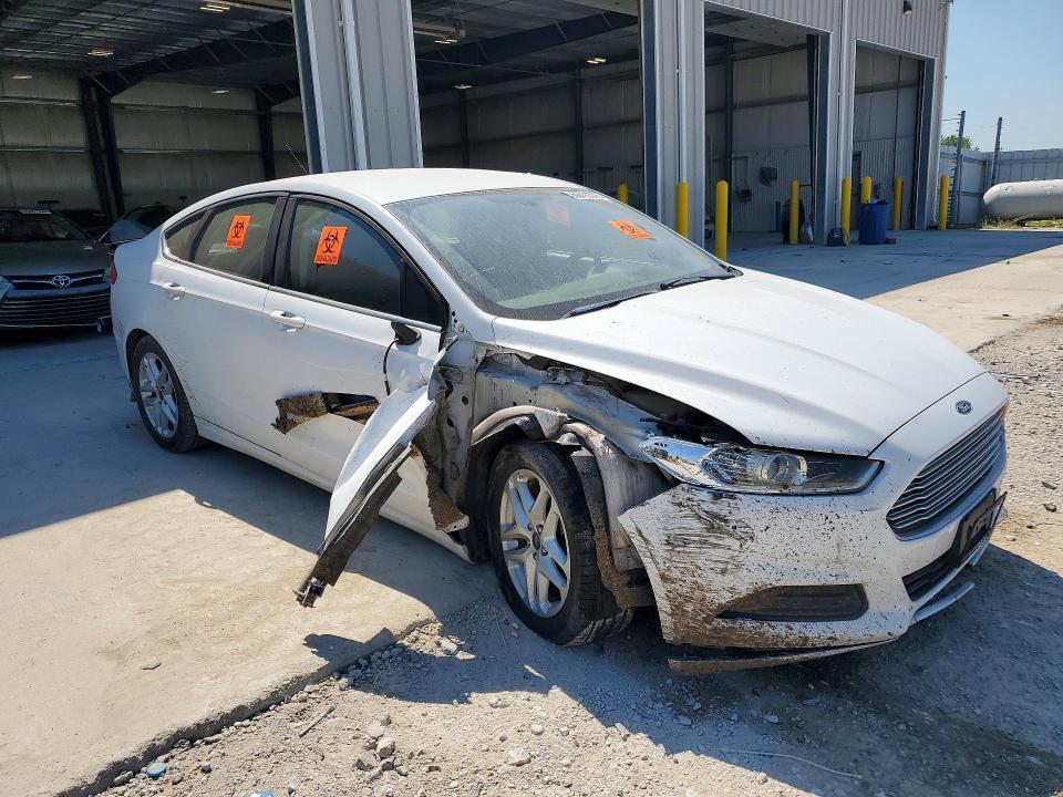 2016 FORD FUSION SE — Фото 4 из 12