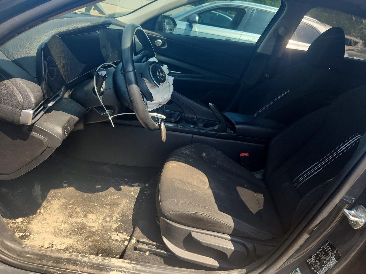 2024 HYUNDAI ELANTRA SEL — Фото 7 из 13