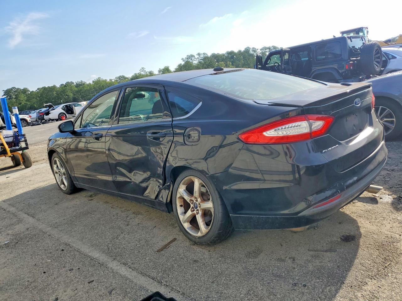 2016 FORD FUSION SE — Фото 2 из 12