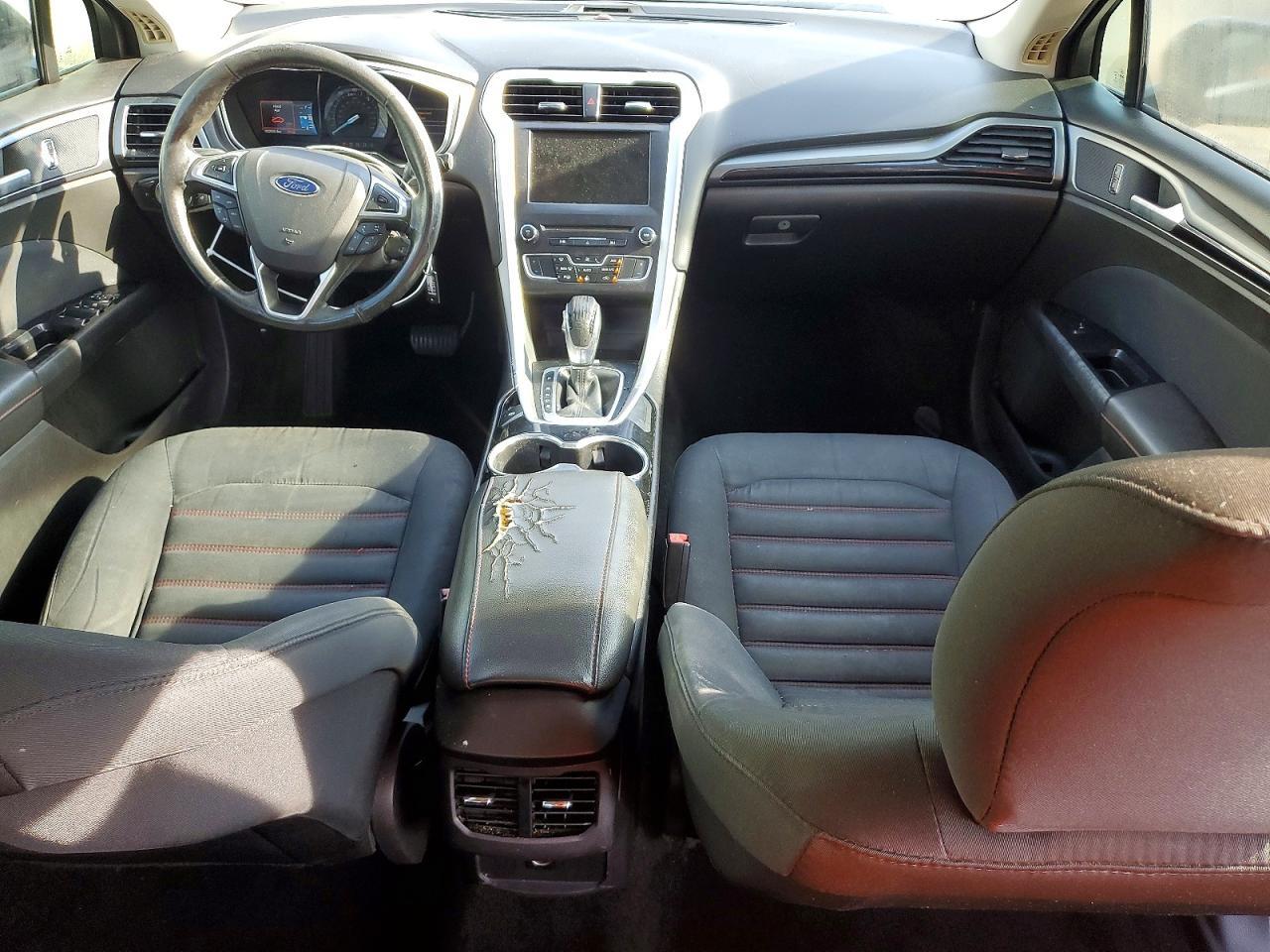 2016 FORD FUSION SE — Фото 8 из 12