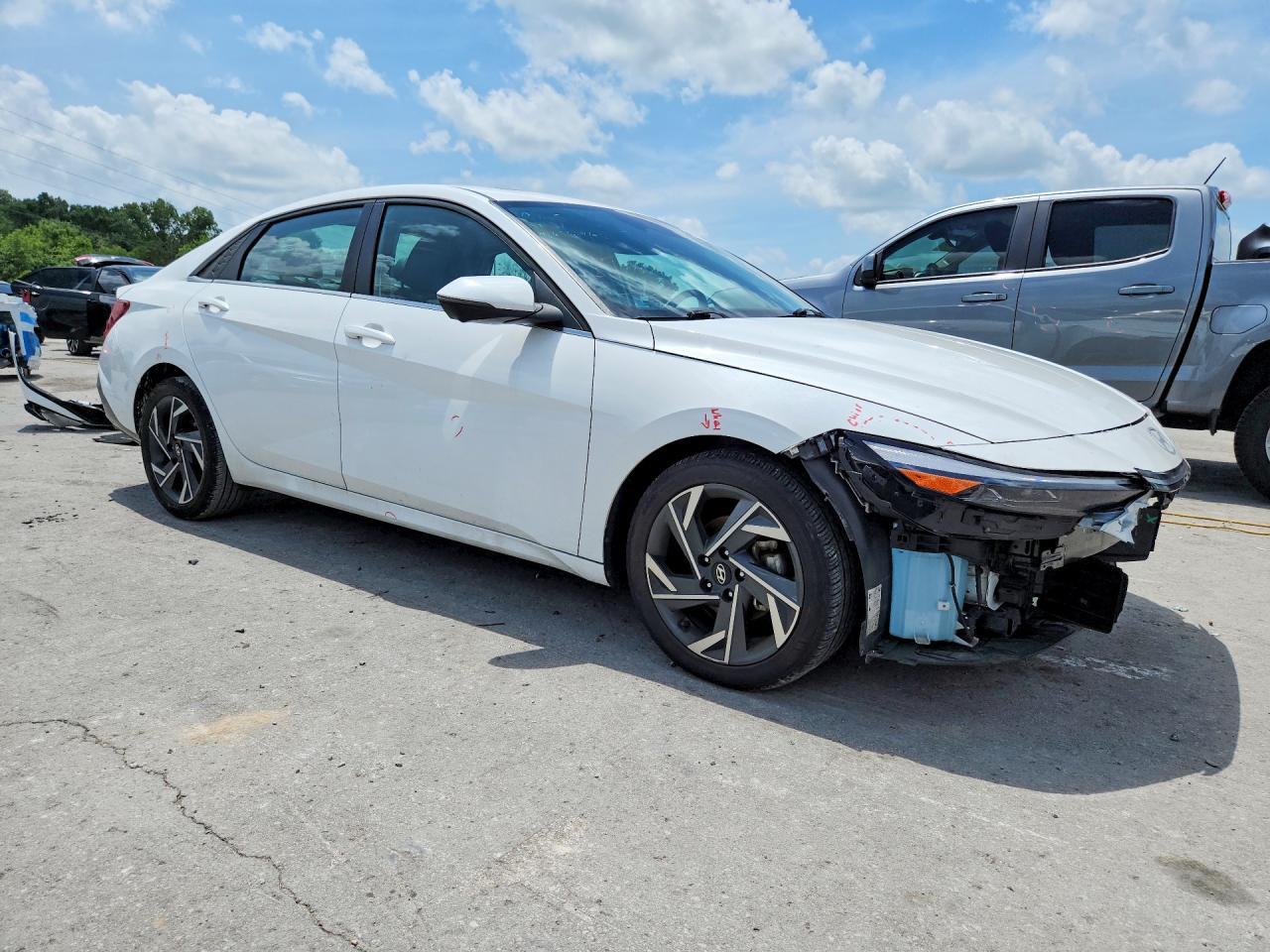 2024 HYUNDAI ELANTRA LIMITED — Фото 4 из 13
