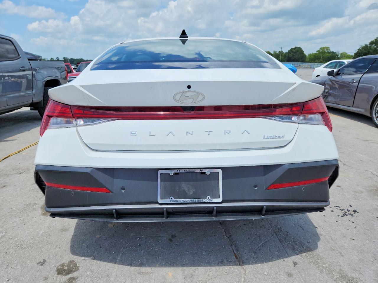2024 HYUNDAI ELANTRA LIMITED — Фото 6 из 13