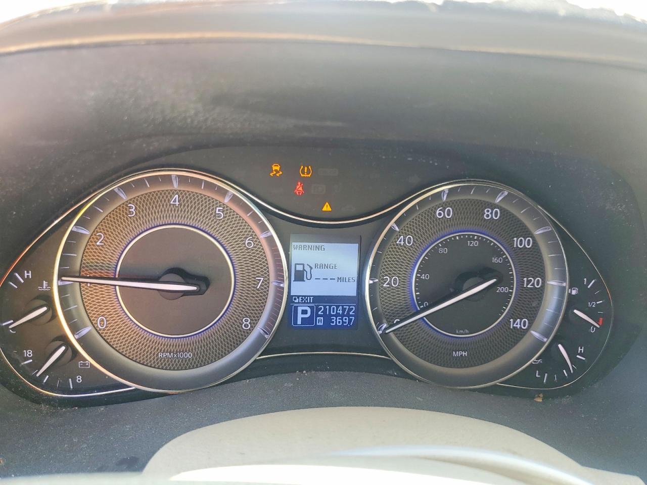 2012 INFINITI QX56 BASE — Фото 9 из 13