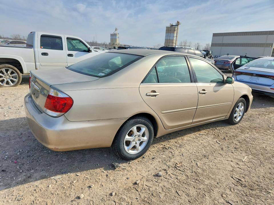 2005 TOYOTA CAMRY LE — Фото 3 из 12