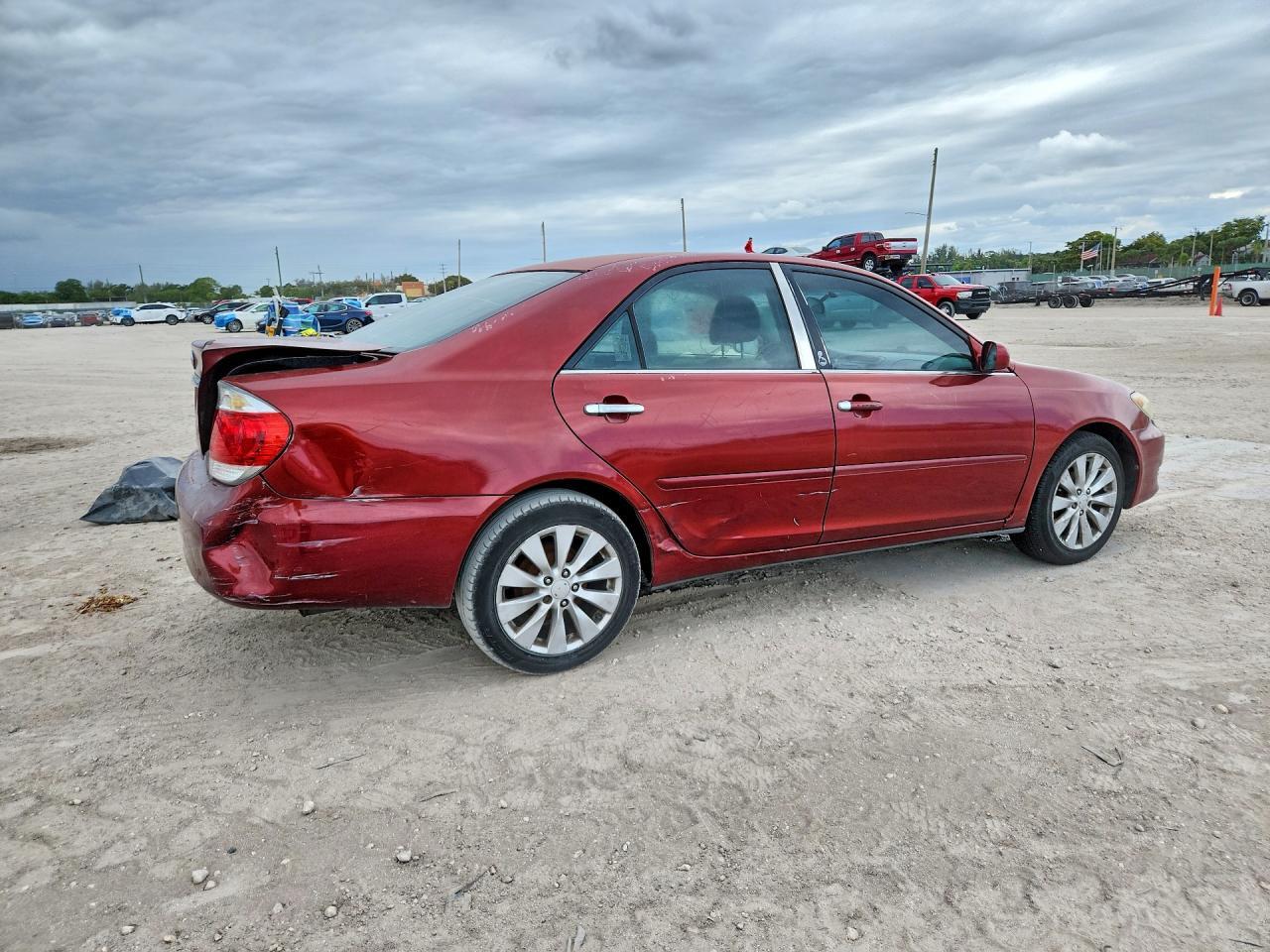 2005 TOYOTA CAMRY LE — Фото 3 из 12