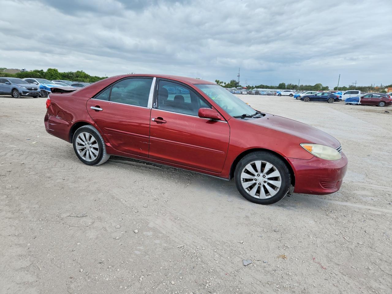 2005 TOYOTA CAMRY LE — Фото 4 из 12