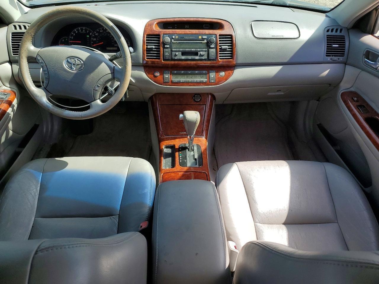2005 TOYOTA CAMRY XLE V6 — Фото 8 из 12