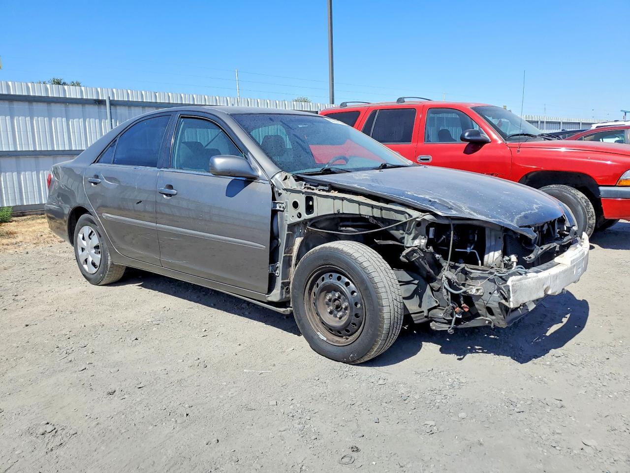 2005 TOYOTA CAMRY LE — Фото 4 из 12
