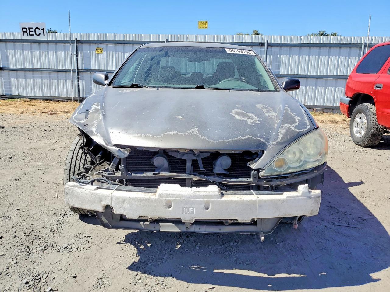 2005 TOYOTA CAMRY LE — Фото 5 из 12