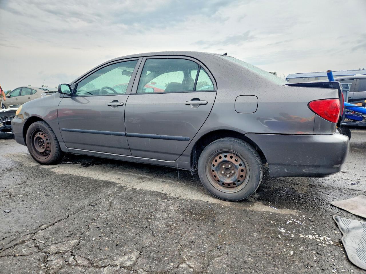 2005 TOYOTA COROLLA CE — Фото 2 из 12