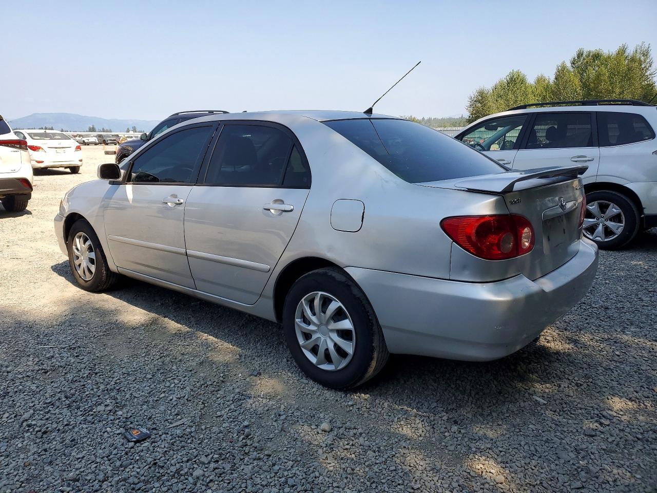 1NXBR32E25Z354705 2005 TOYOTA COROLLA photo no. 2