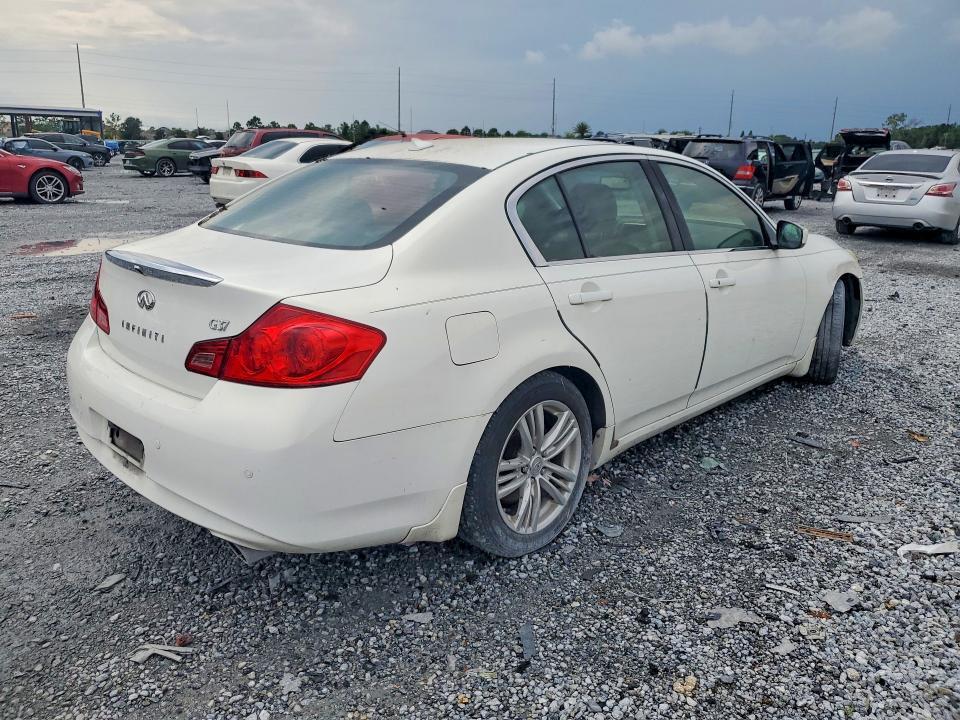 2012 INFINITI G37 SEDAN JOURNEY — Фото 3 из 12
