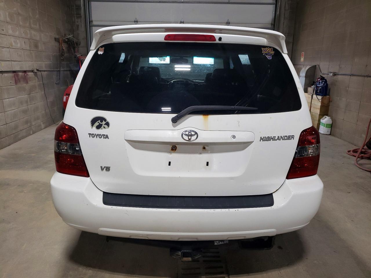 2005 TOYOTA HIGHLANDER LIMITED — Фото 6 из 13