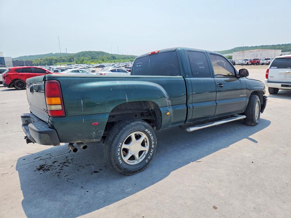 2GTFK69U321372551 2002 GMC SIERRA photo no. 3