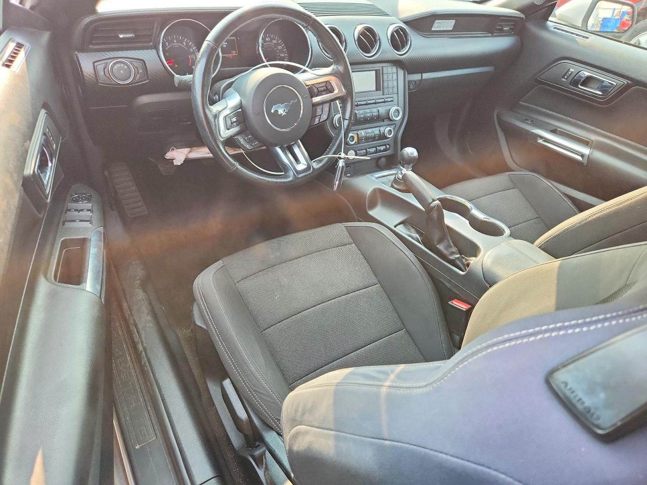 2016 FORD MUSTANG — Фото 8 из 12