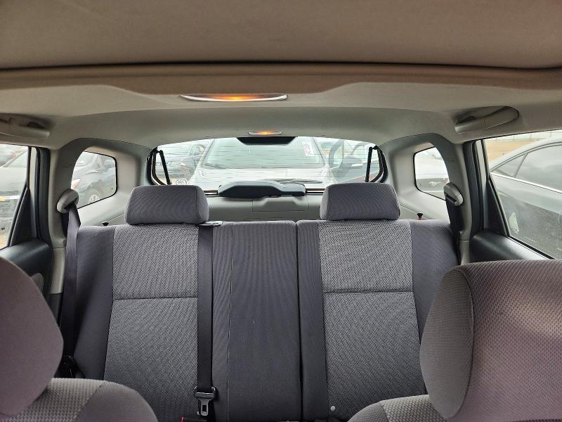 2005 TOYOTA MATRIX XR — Фото 10 из 13