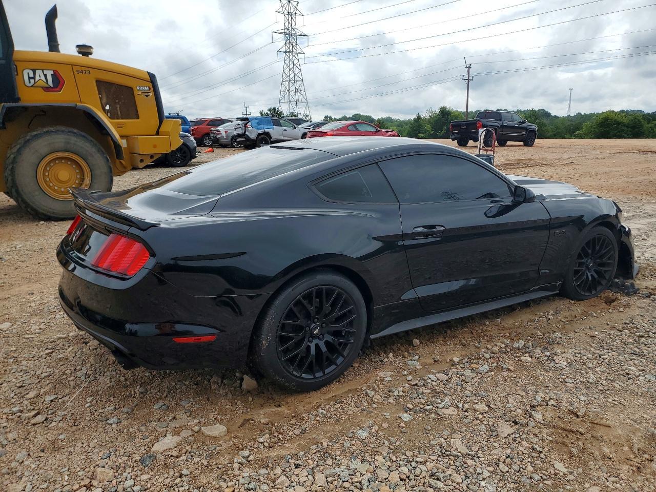 2016 FORD MUSTANG GT — Фото 3 из 12