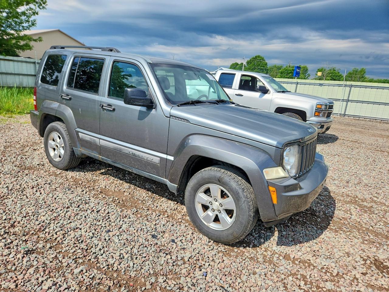 1C4PJMAK7CW108815 2012 JEEP LIBERTY photo no. 4