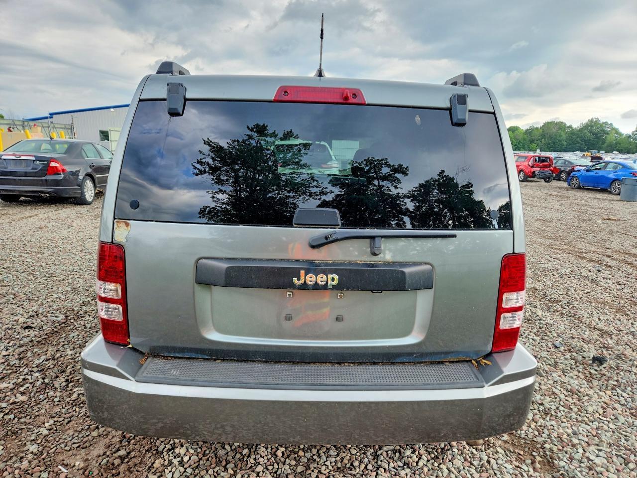 1C4PJMAK7CW108815 2012 JEEP LIBERTY photo no. 6