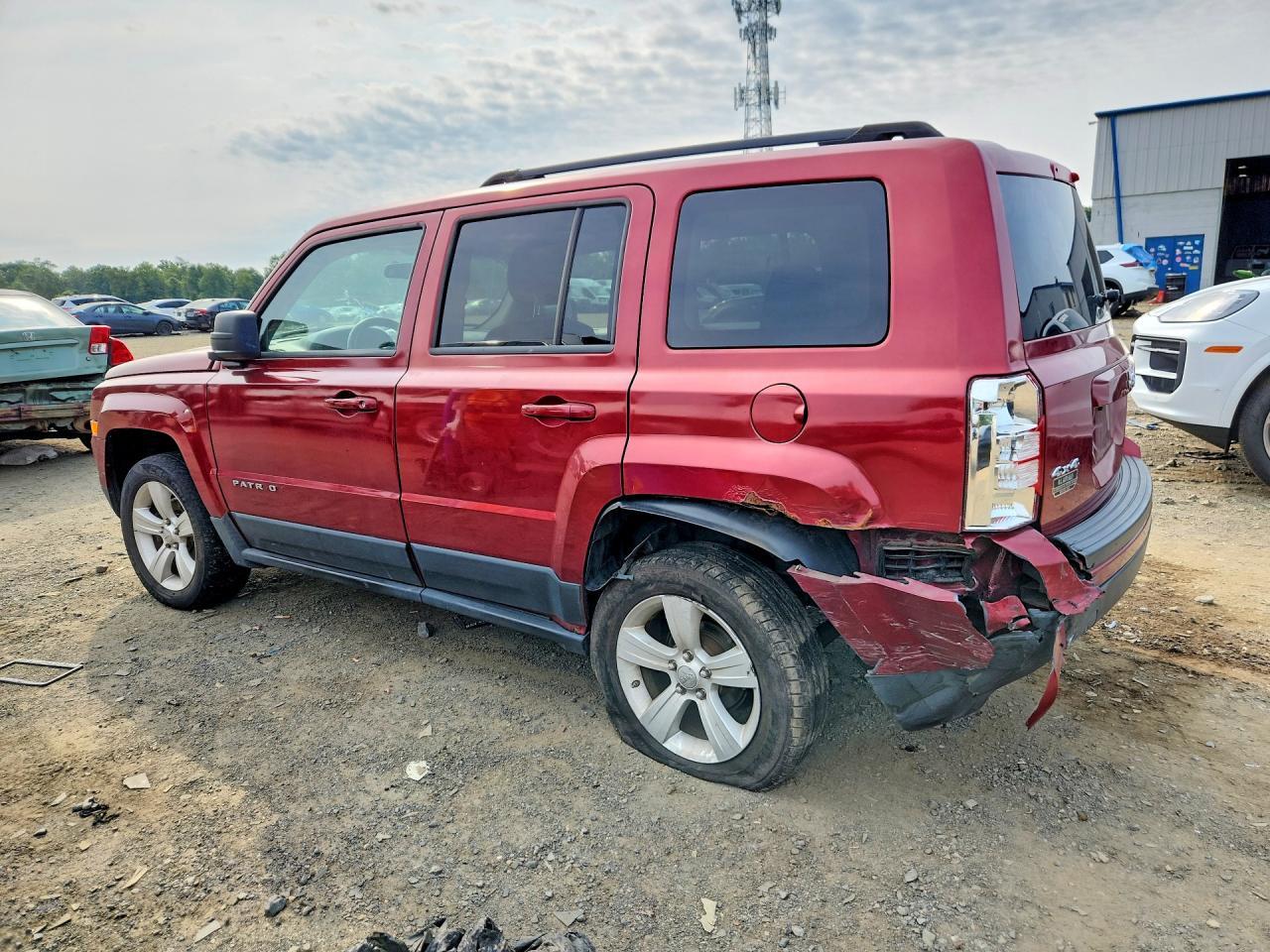 2012 JEEP PATRIOT LATITUDE — Фото 2 из 13