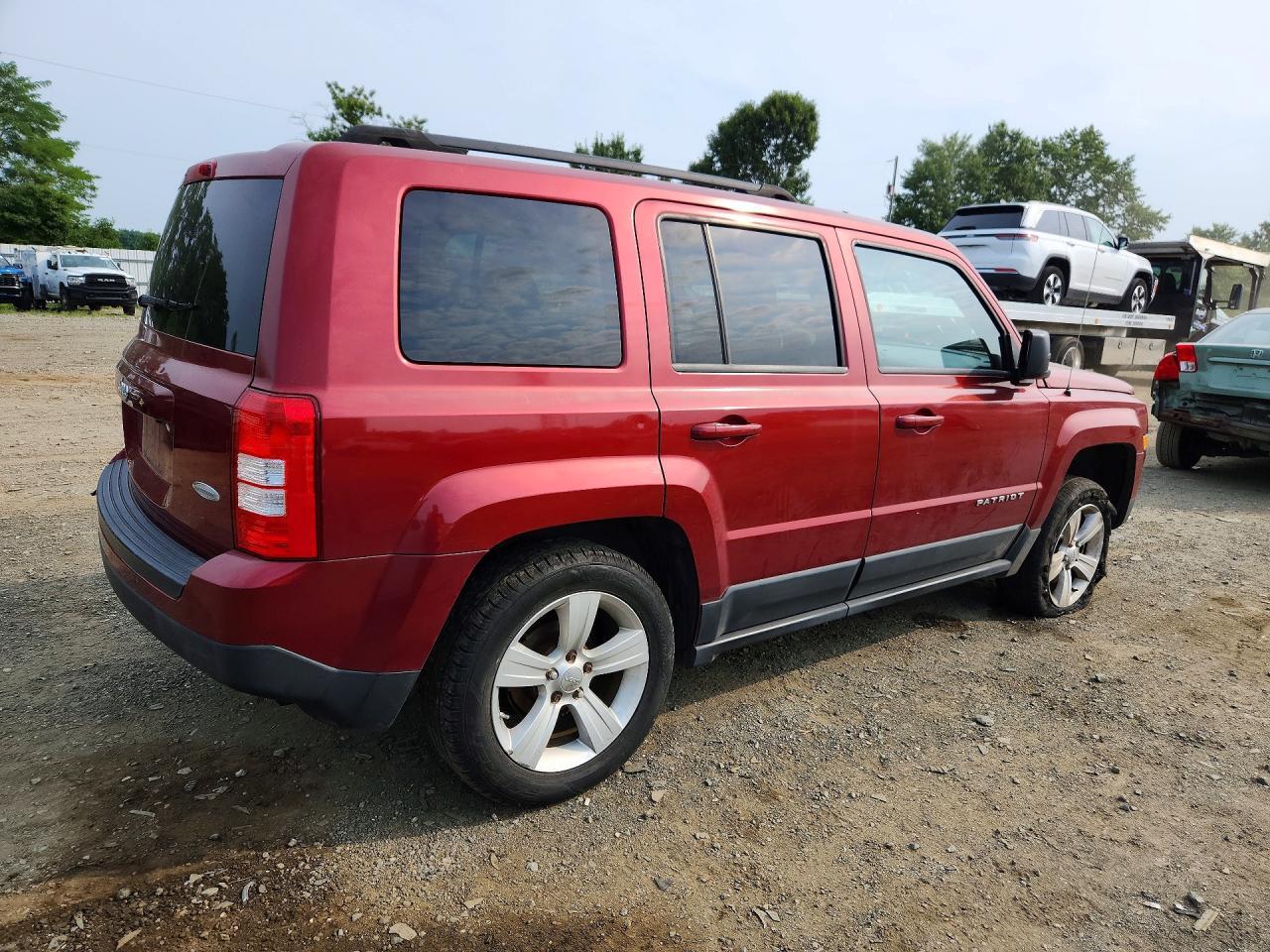 2012 JEEP PATRIOT LATITUDE — Фото 3 из 13
