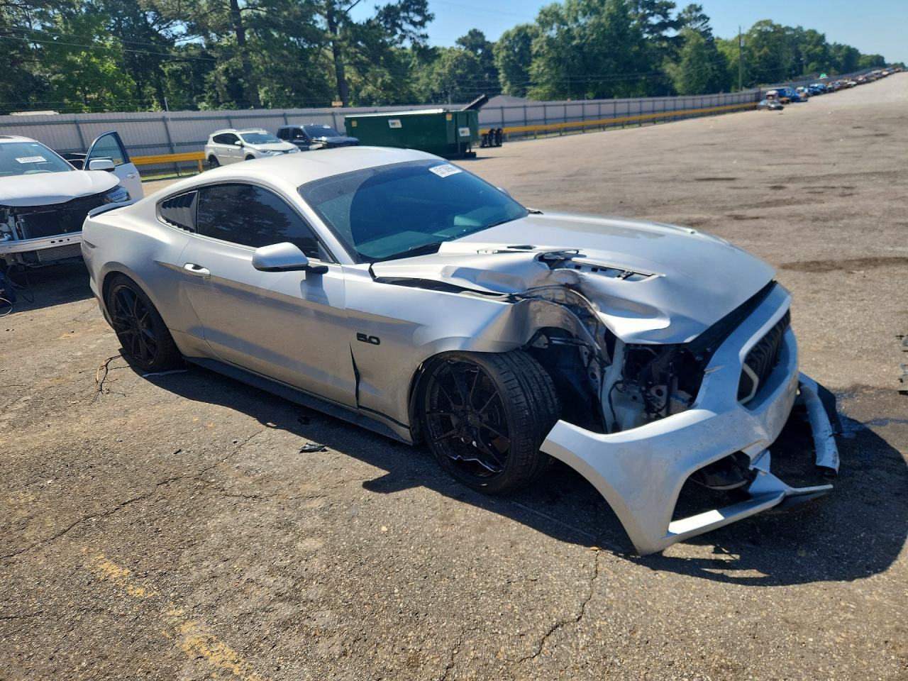 2016 FORD MUSTANG GT — Фото 4 из 12