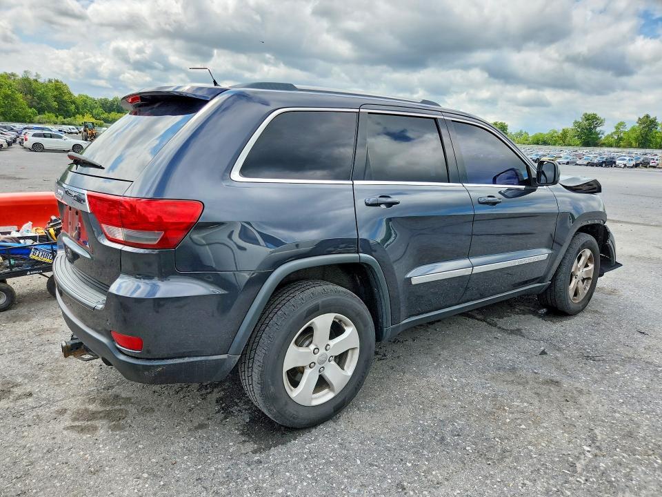 2012 JEEP GRAND CHEROKEE LAREDO — Фото 3 из 13
