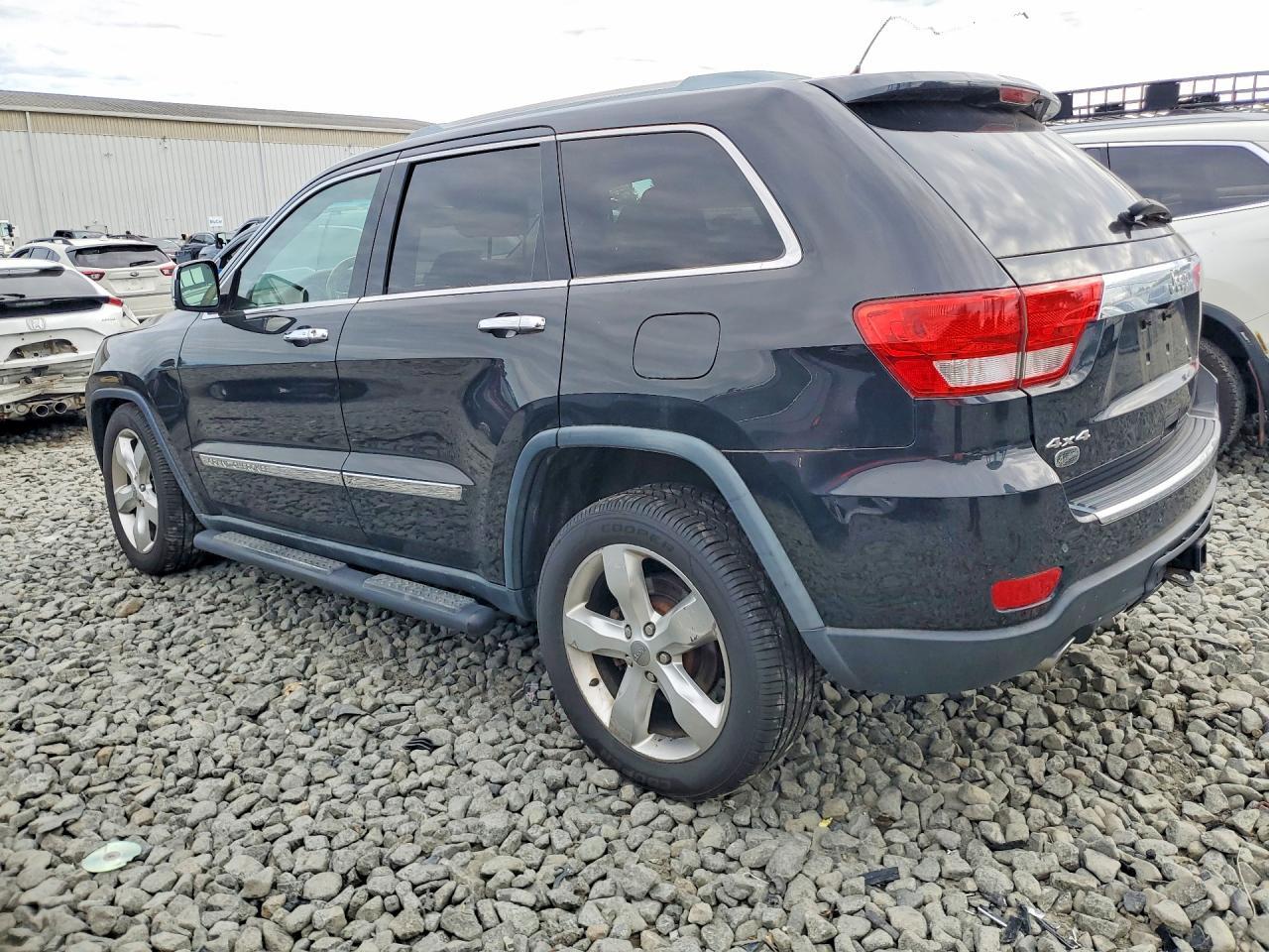 2012 JEEP GRAND CHEROKEE OVERLAND — Фото 2 из 13