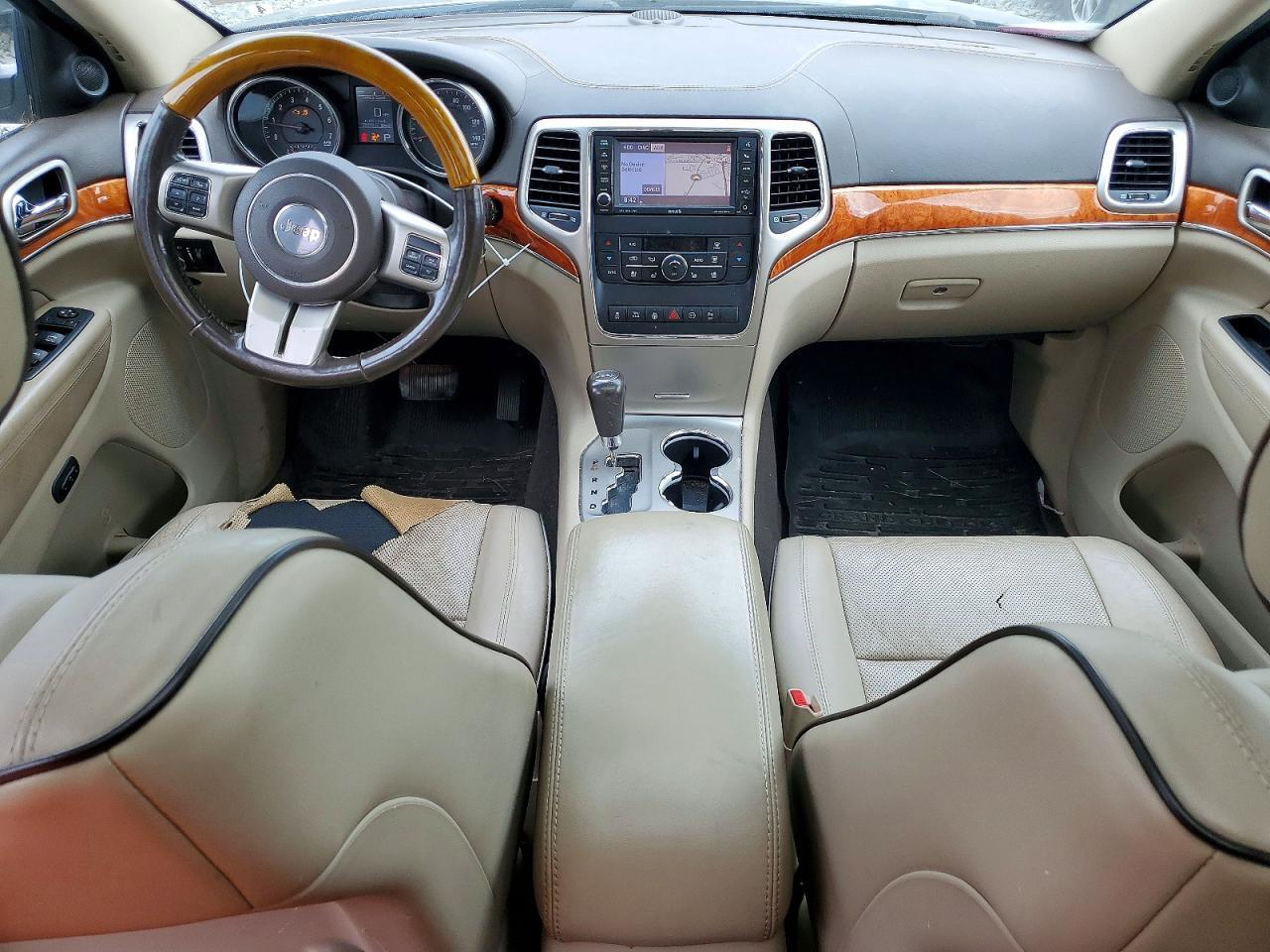 2012 JEEP GRAND CHEROKEE OVERLAND — Фото 8 из 13