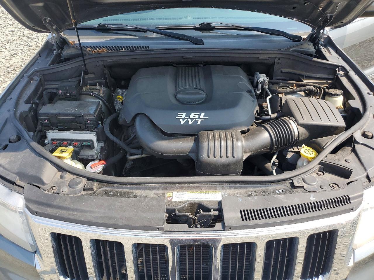 2012 JEEP GRAND CHEROKEE LAREDO — Фото 11 из 12