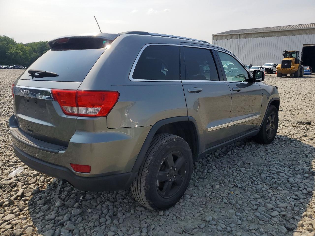 2012 JEEP GRAND CHEROKEE LAREDO — Фото 3 из 12