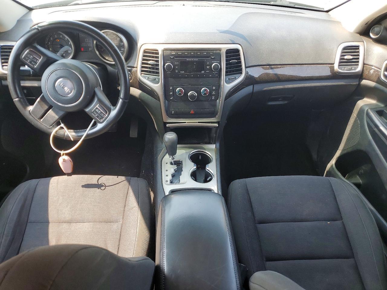 2012 JEEP GRAND CHEROKEE LAREDO — Фото 8 из 12