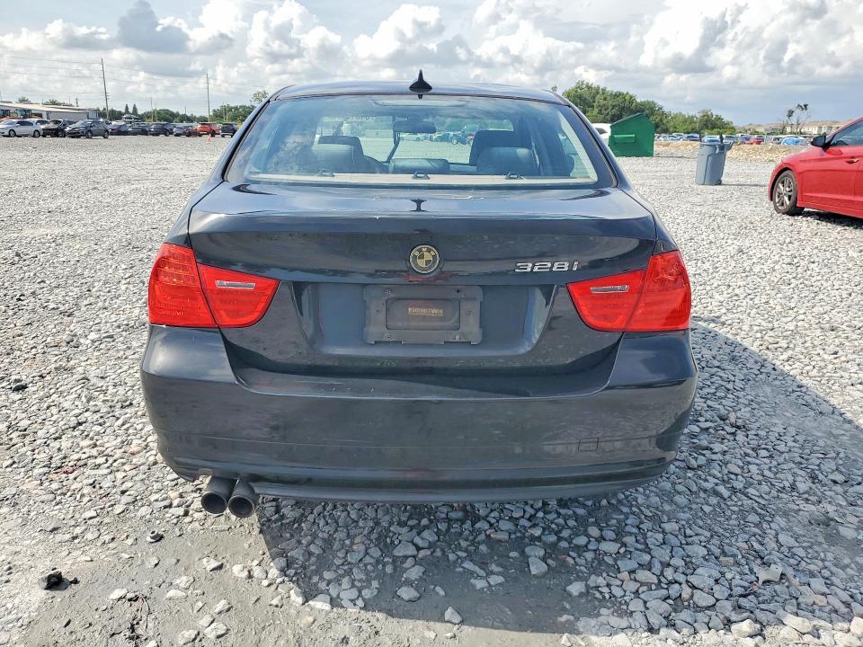 2009 BMW 328 I — Фото 6 из 14