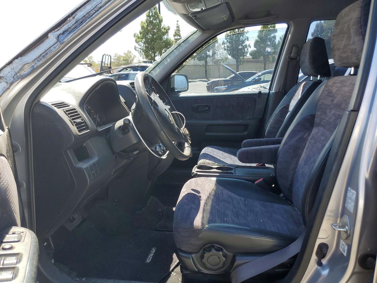 2002 HONDA CR-V LX — Фото 7 из 13