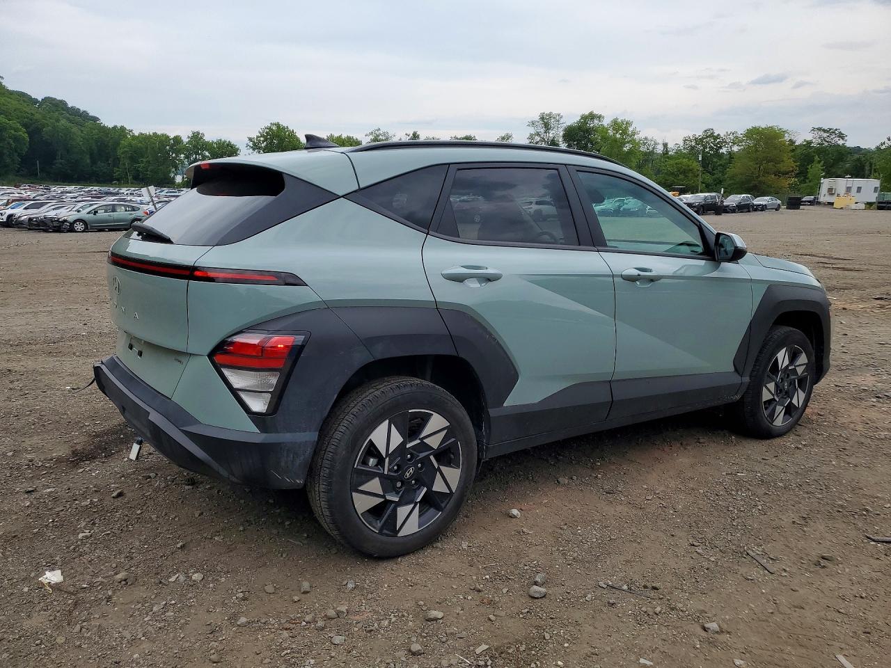 2024 HYUNDAI KONA SEL — Фото 3 из 13
