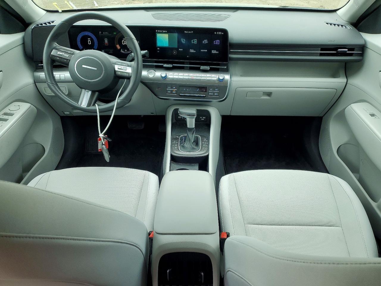 2024 HYUNDAI KONA SEL — Фото 8 из 13
