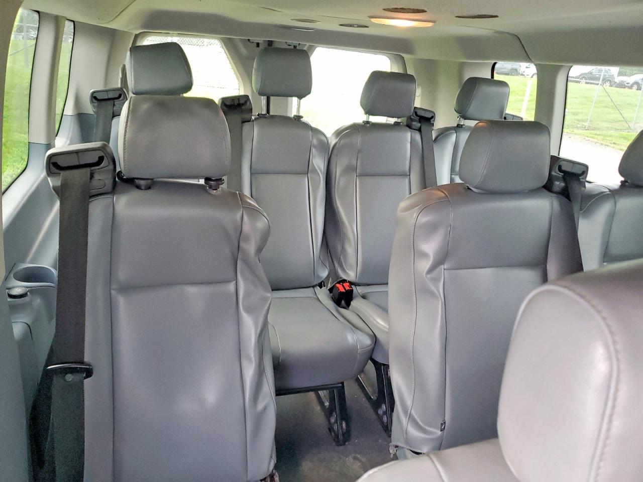 2016 FORD TRANSIT T-350 — Фото 10 из 13