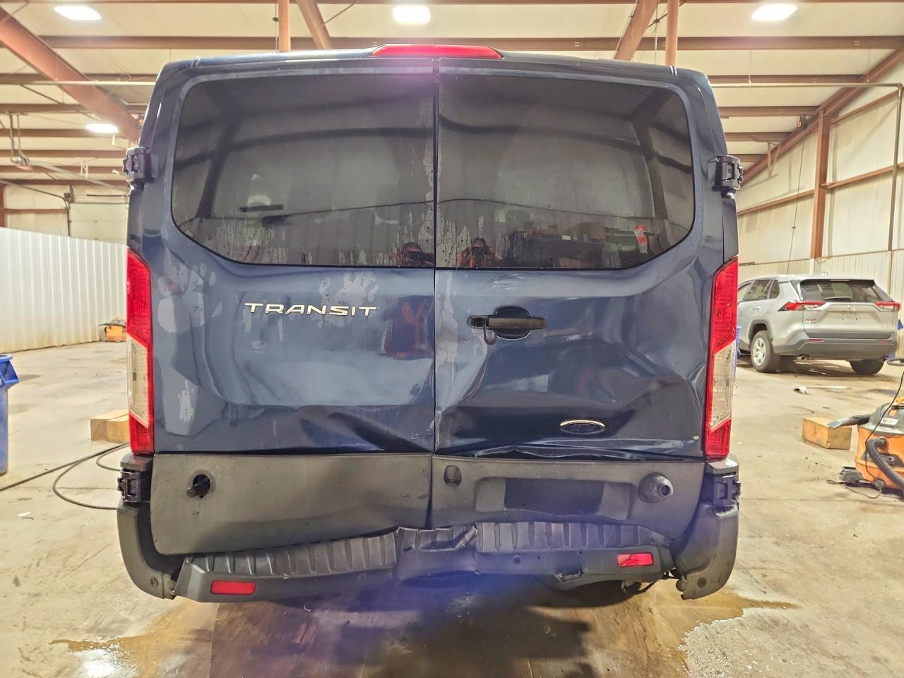 2016 FORD TRANSIT T-350 — Фото 6 из 13