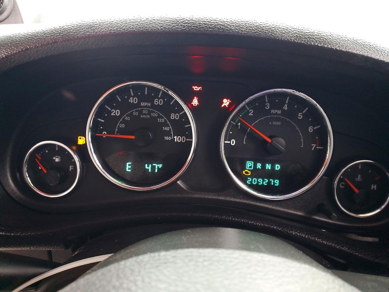 2012 JEEP WRANGLER UNLIMITED SPORT — Фото 9 из 12