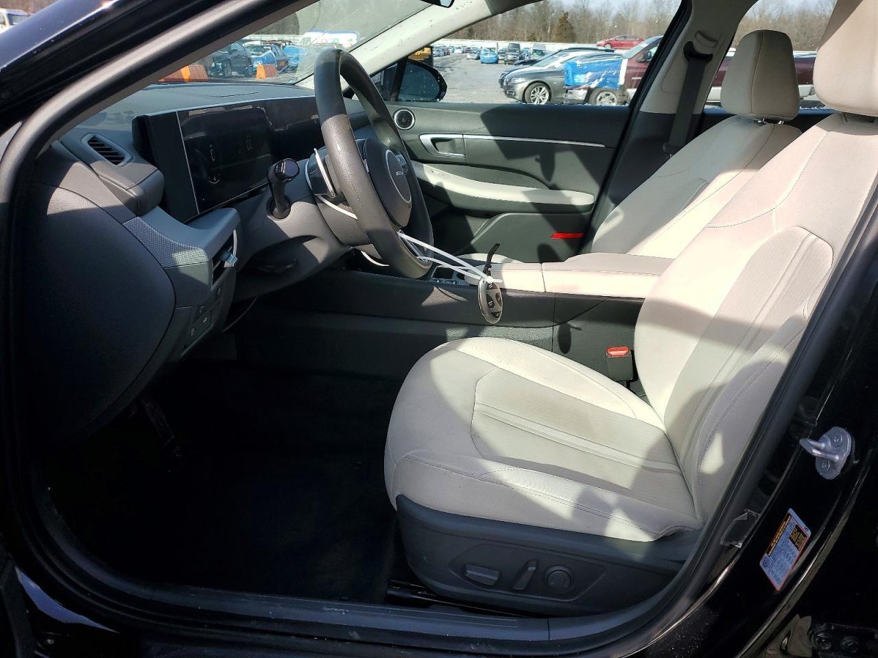 2024 HYUNDAI SONATA SEL — Фото 7 из 12