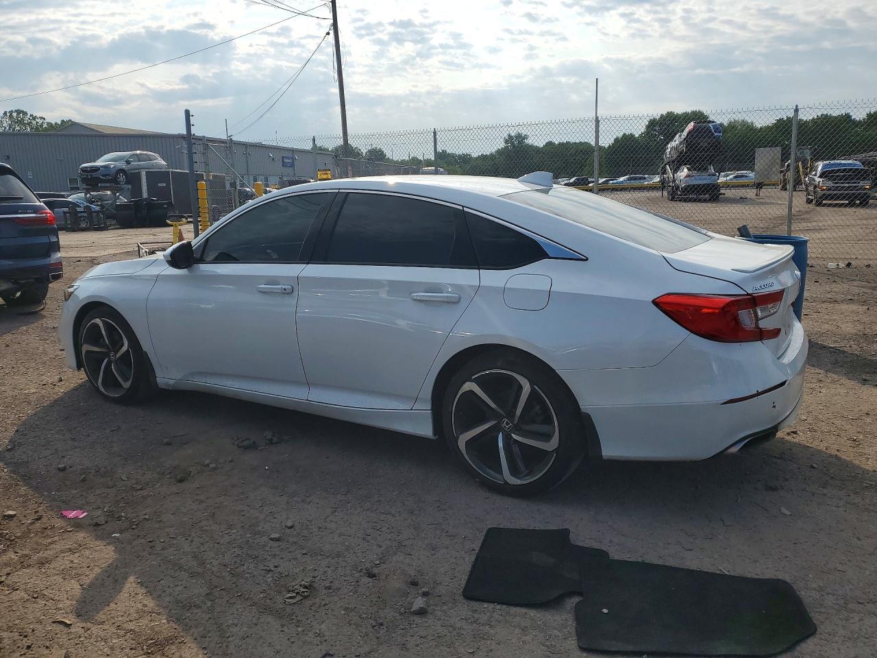 2020 HONDA ACCORD SPORT — Фото 2 из 12