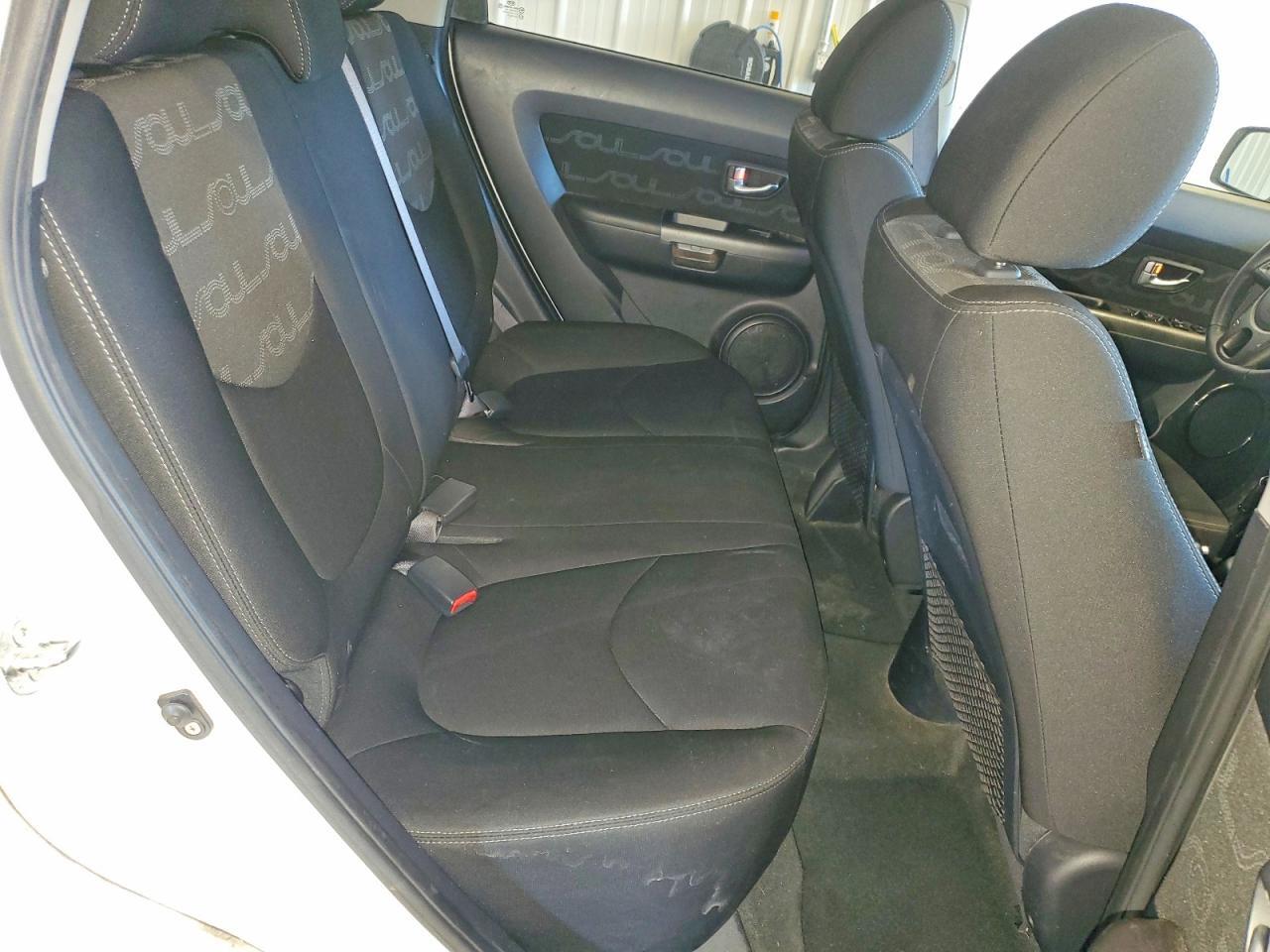 2012 KIA SOUL + — Фото 10 из 12