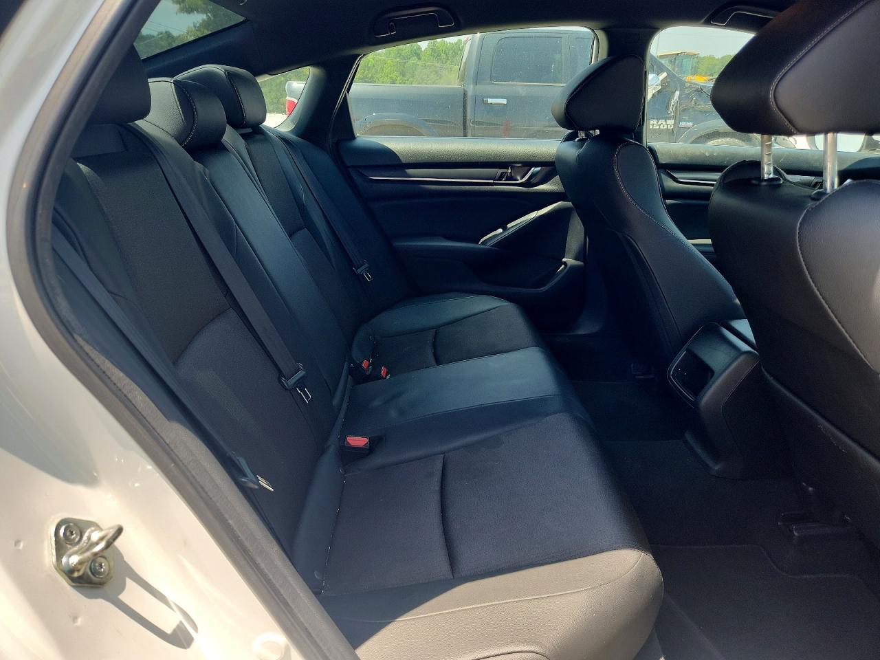 2020 HONDA ACCORD SPORT — Фото 10 из 12