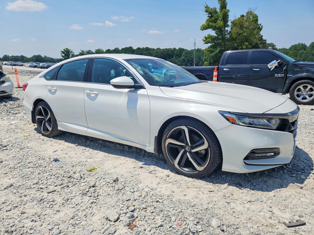 2020 HONDA ACCORD SPORT — Фото 4 из 12