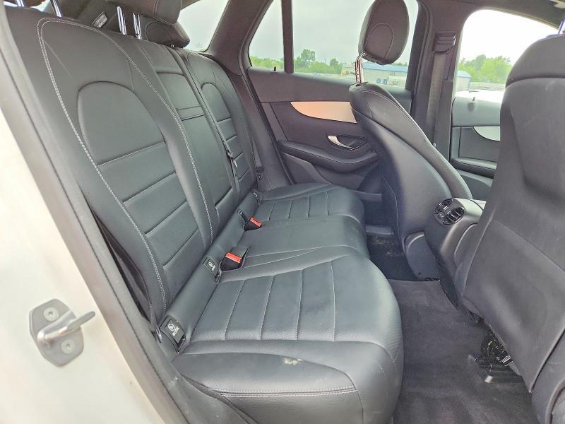 2019 MERCEDES-BENZ GLC 350E — Фото 11 из 13