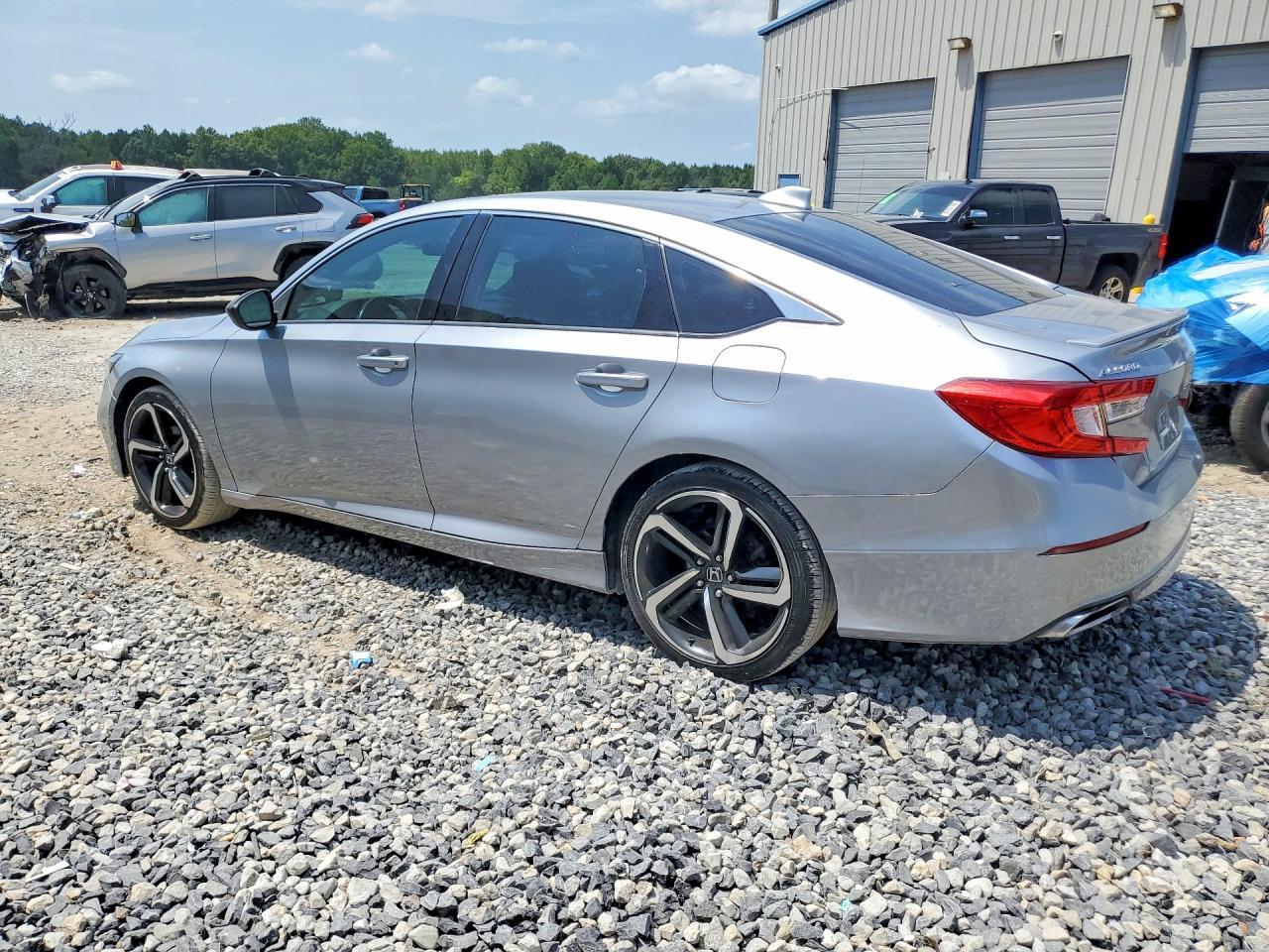 2020 HONDA ACCORD SPORT — Фото 2 из 12