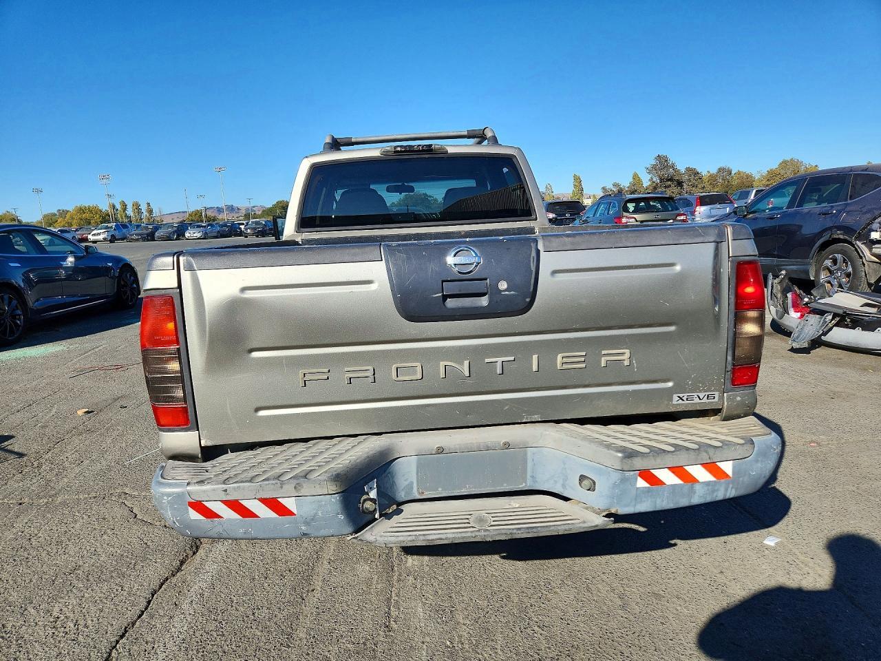 1N6ED29X62C382670 2002 NISSAN FRONTIER photo no. 6