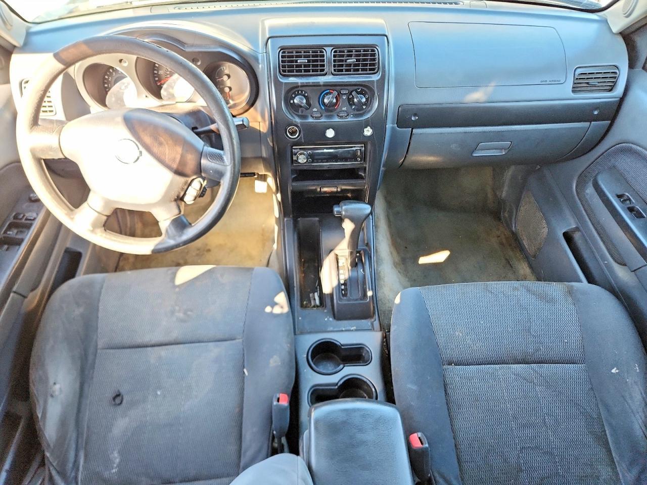 1N6ED29X62C382670 2002 NISSAN FRONTIER photo no. 8