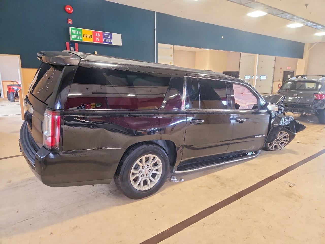 2016 GMC YUKON XL K1500 SLT — Фото 3 из 13